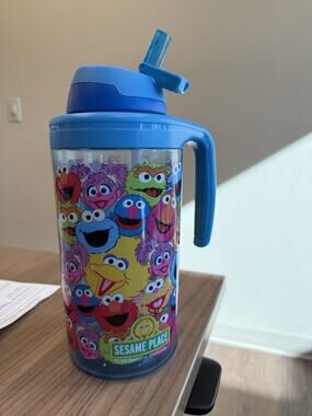 Sesame Street Souvenir Water Bottle Cup Sesame Place SeaWorld Refillable 40oz